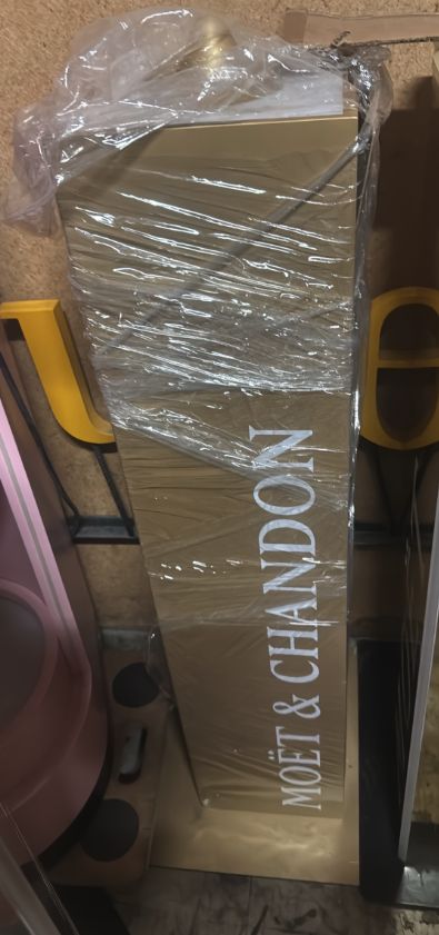 Socle lumineux btll factice Moet et Chandon